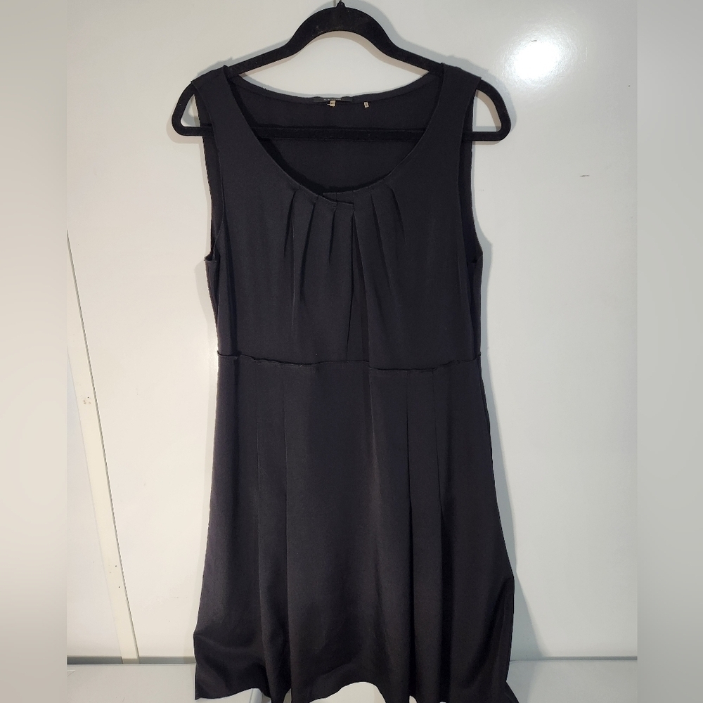 Elie Tahari Silk Black Sleeveless Dress, Size 14